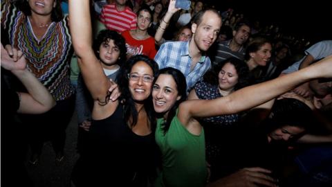110815_JINIPIX_150.jpg