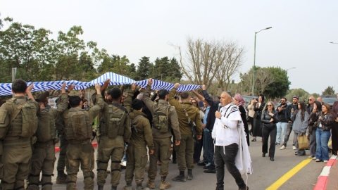 מרכז צעירים מוביל טקס נטיעות ביישוב דובב בשיתוף חברת חשמל.jpeg